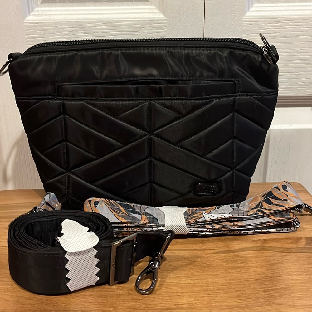 NWOT Lug Flare - Midnight Black/Lily Grey